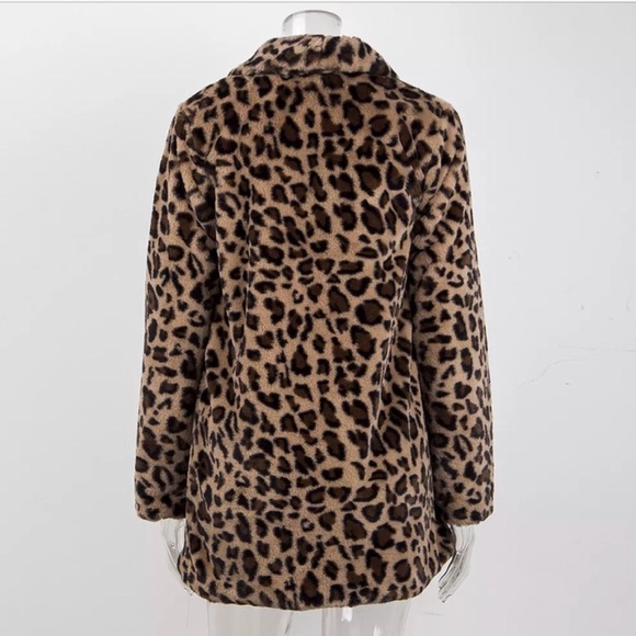 🐾Sale Last One!🐾Leopard Print Coat🐾 - Picture 7 of 7